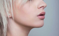 他的舌头探进蜜源毛毛虫说说视频